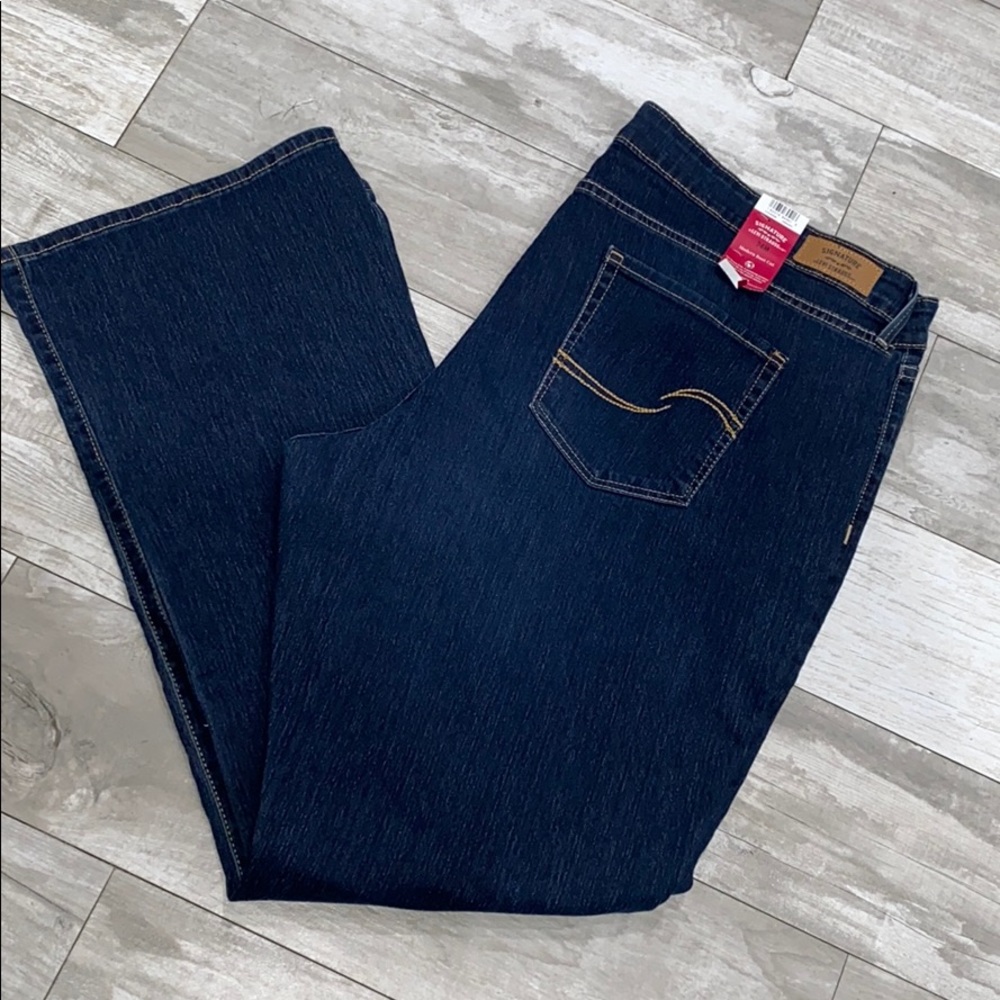 Signature Levi’s Strauss Bootcut Jeans